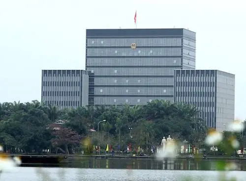 UBND tỉnh Nghệ An và hệ thống cơ quan hành chính phụ trợ bên cạnh nằm liền kề vị trí dự án Sun Trường Vinh